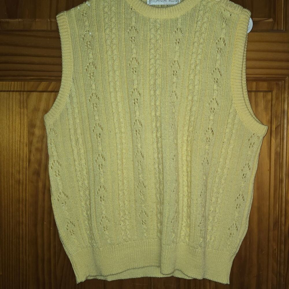 Vintage Northern Isle Butter Yellow Knitted Sweater Vest Size Large